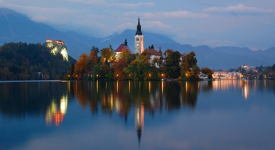 taxi transfer from ljubljana airport to lake bled by taxi minivan minibus coach